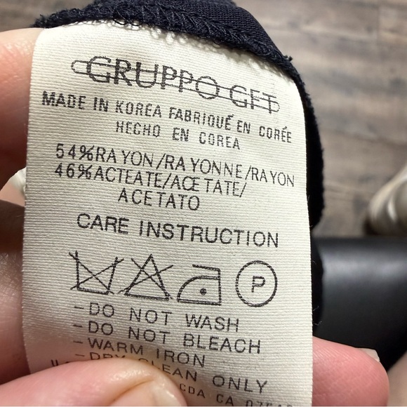 Emanuel Navy Blue Women's Top Size 12 / 46 - Picture 3 of 8